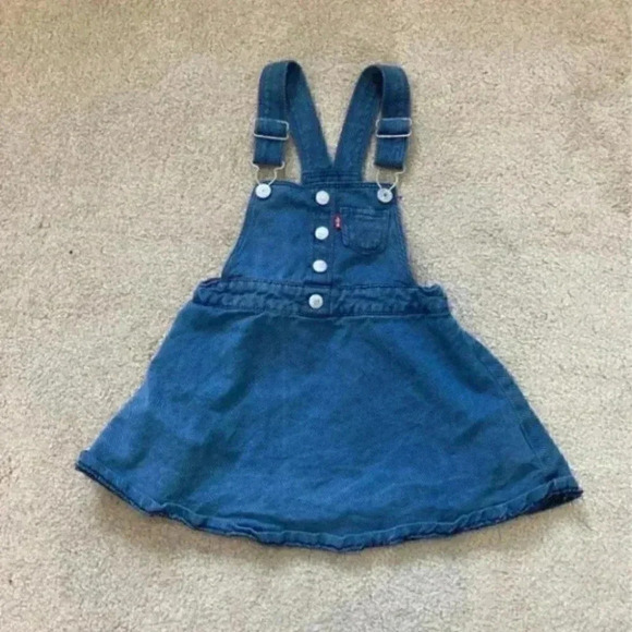 ⭐️ Levi’s denim overall dress in size kids 4-5 - Picture 1 of 6